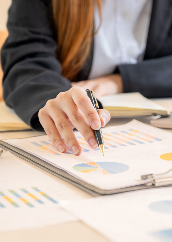 hand holding pen, businesswomen management work plan strategies